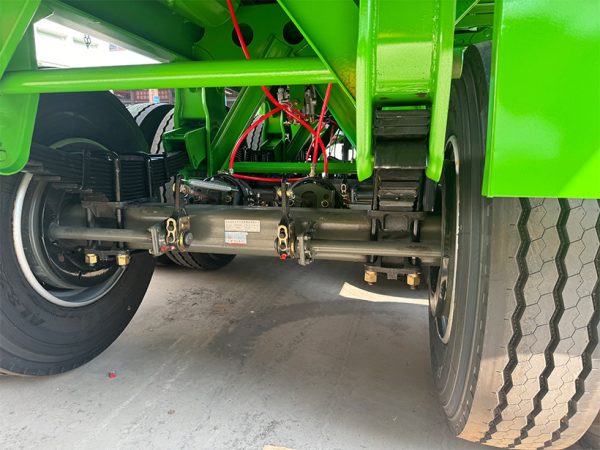 3 Three-Axle Mechanical Suspension Of Side-Tipping Dump Semi-Trailer